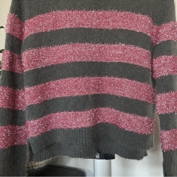 WYSE London Knit Wool Mohair Blend Sweater Sz M/L Striped Gray Pink Sparkly - Picture 3 of 9